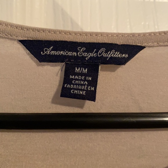 ⚡️3/$18⚡️ AE Top - Picture 3 of 3